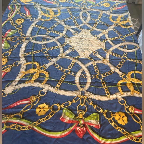 Extra large Moschino scarf 50x50 square brilliant light summer scarf - Picture 2 of 3